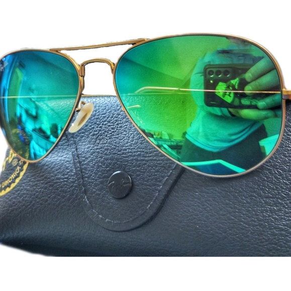 Ray-Ban Other - RAYBAN \ Aviator Flash Lenses / Matte Gold & Green Lenses